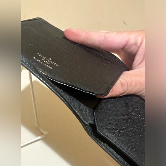 Louis Vuitton Tiaga XL Men’s Wallet - Picture 5 of 16
